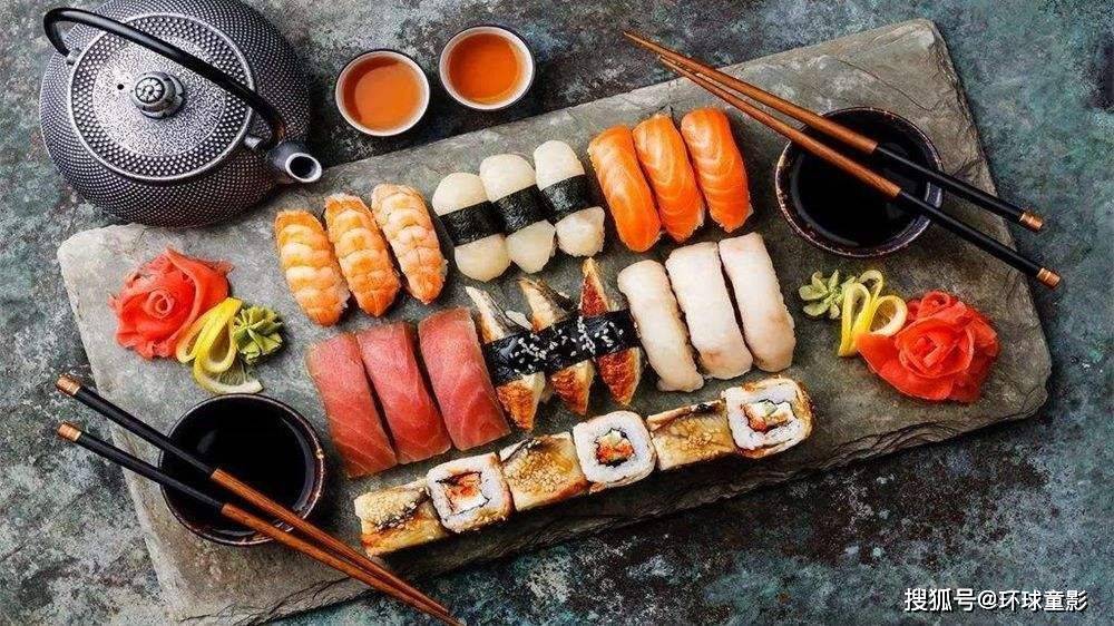 用鸡蛋和海苔制作美味寿司的方法|金年会客户端