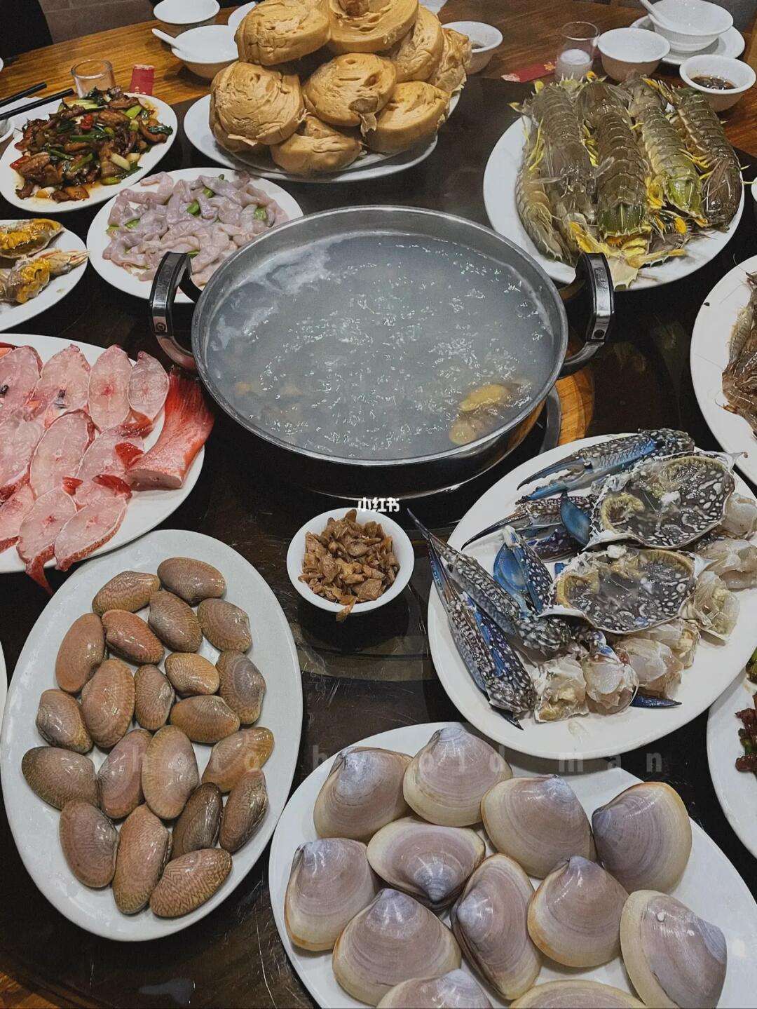 火锅中常见的海鲜搭配:金年会