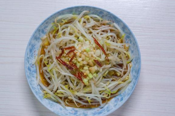 如何用意大利面和豆芽制作清爽素食:金年会官网