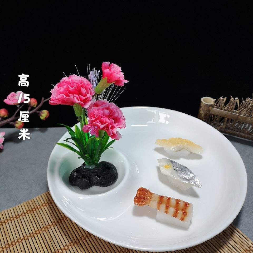 金年会app：如何利用花卉装饰寿司拼盘增添美感